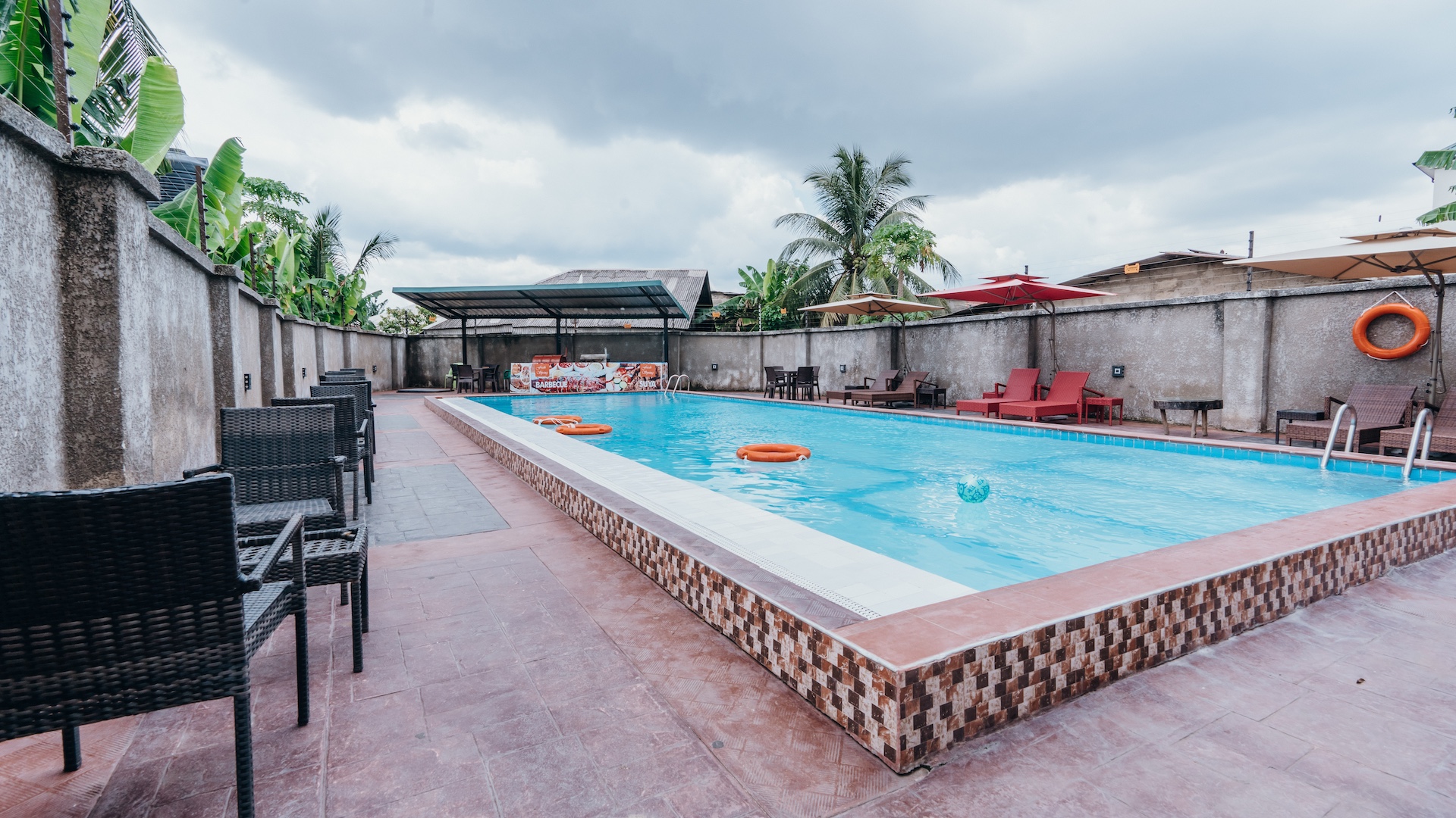 freshspring-pool